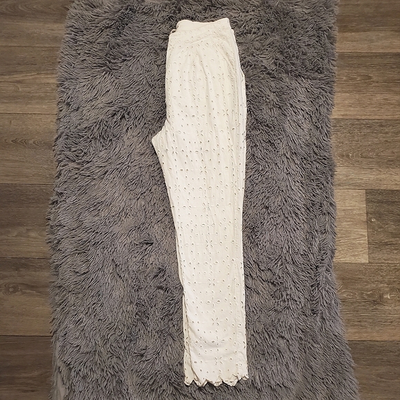 FREE PEOPLE Eyelet Skinny Pants Women's/Girl's - Picture 7 of 9